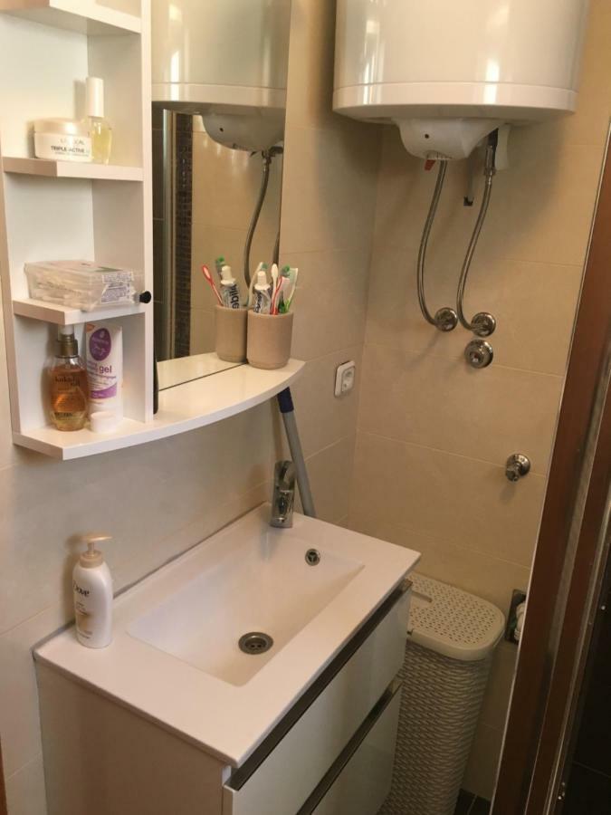 Apartman Petra 1 Vir Exterior foto
